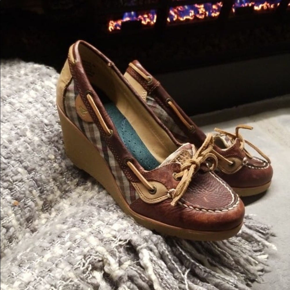 Sperry Wedges